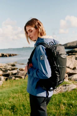 & Ryggsekk 25L Sporty sekk i ribstop materiale